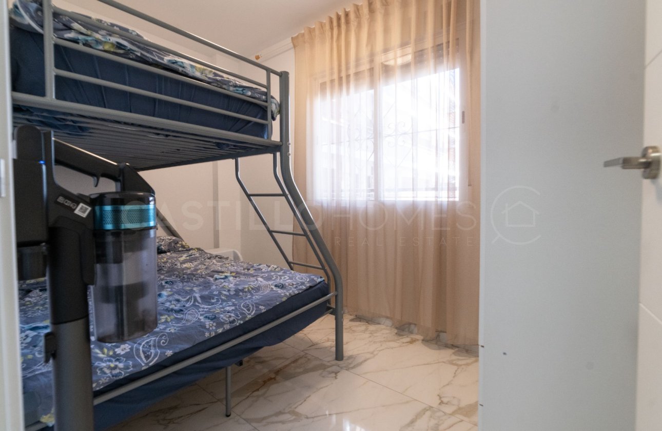Resale - Apartment / flat - Torrevieja - Centro