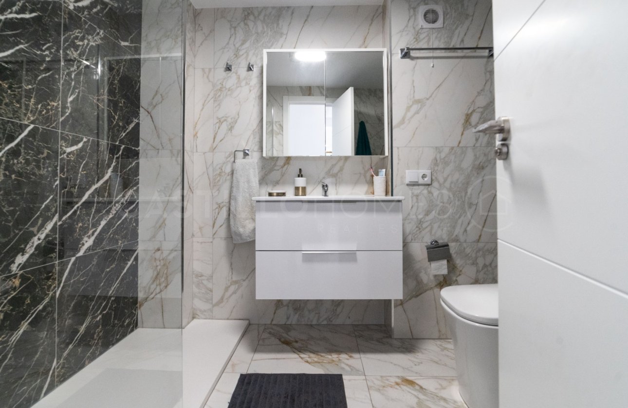 Resale - Apartment / flat - Torrevieja - Centro