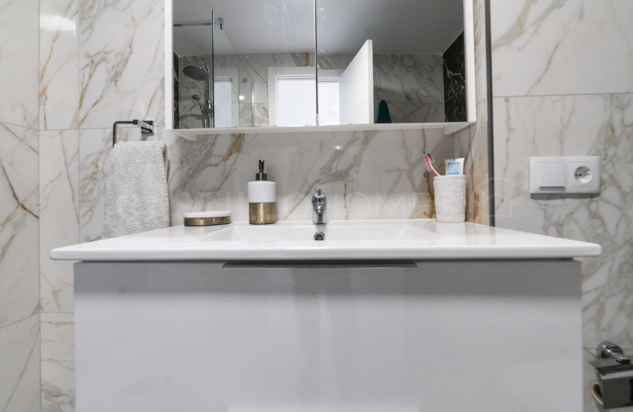 Resale - Apartment / flat - Torrevieja - Centro