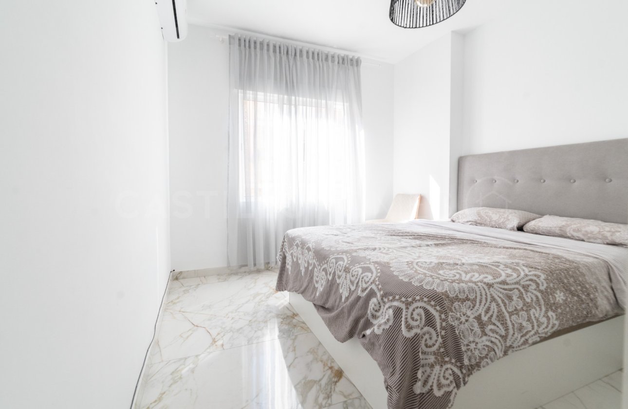 Resale - Apartment / flat - Torrevieja - Centro