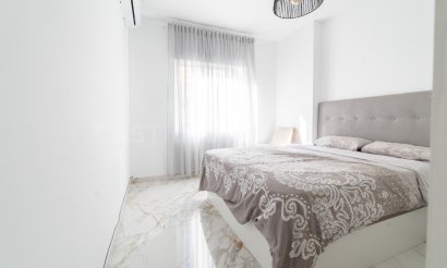 Resale - Apartment / flat - Torrevieja - Centro