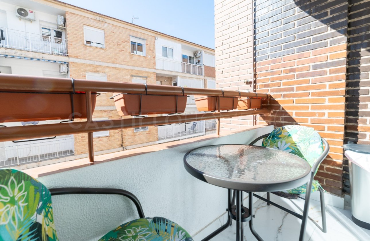 Resale - Apartment / flat - Torrevieja - Centro
