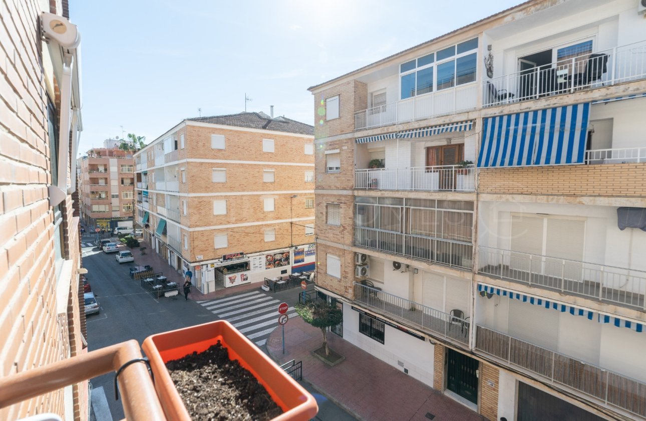 Resale - Apartment / flat - Torrevieja - Centro