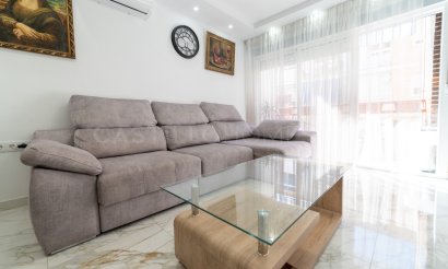 Resale - Apartment / flat - Torrevieja - Centro