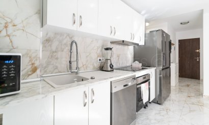 Resale - Apartment / flat - Torrevieja - Centro