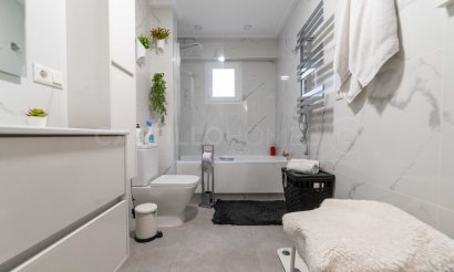 Reventa - Apartamento / piso - Torrevieja - Centro