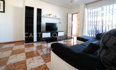 Resale - Apartment / flat - Orihuela Costa - Villamartín