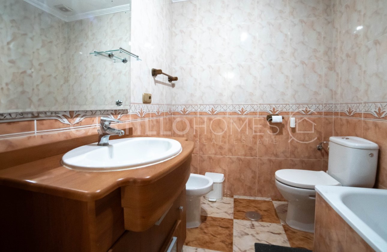 Resale - Apartment / flat - Orihuela Costa - Villamartín