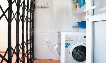Resale - Apartment / flat - Orihuela Costa - Villamartín