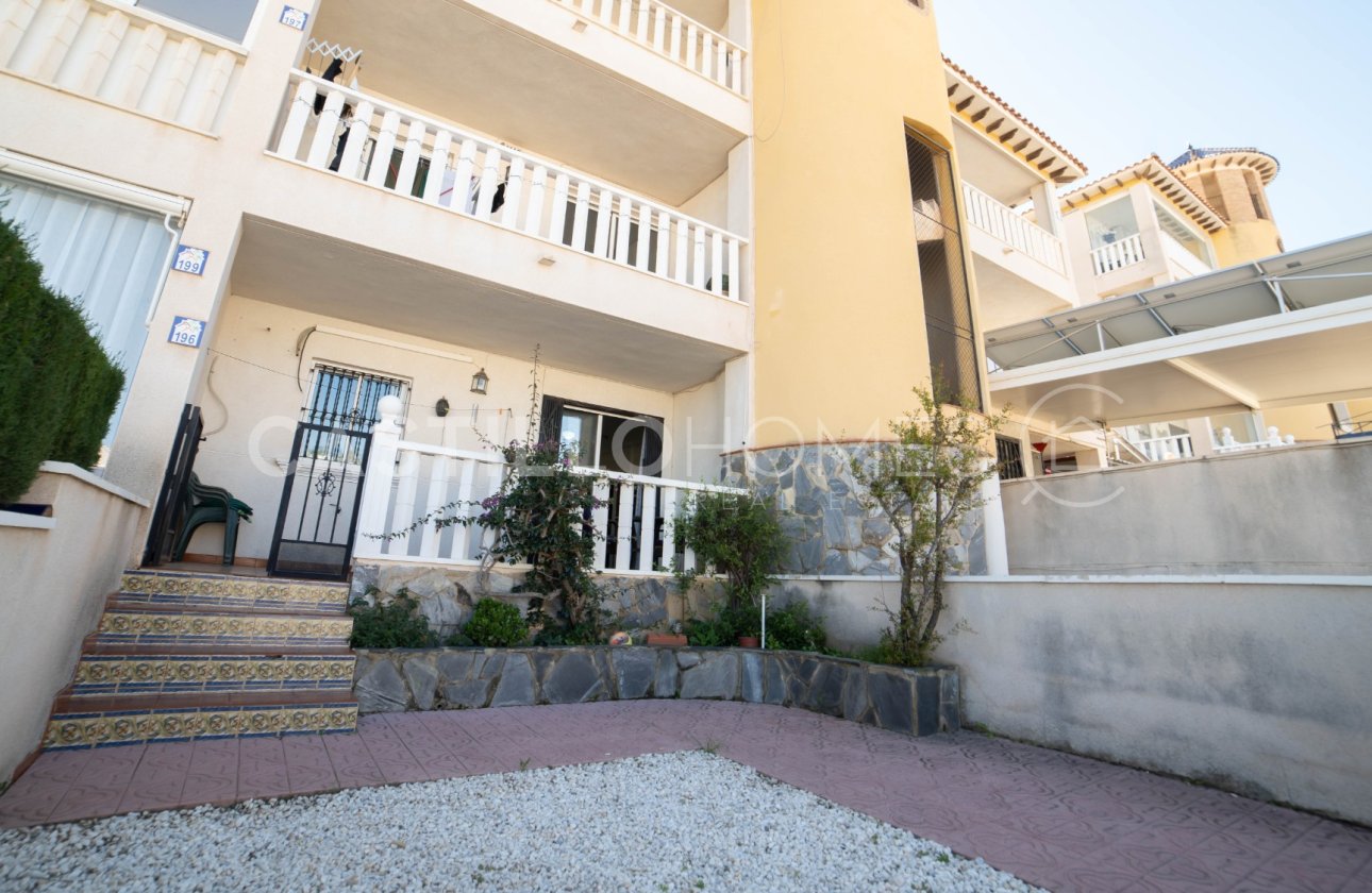 Resale - Apartment / flat - Orihuela Costa - Villamartín