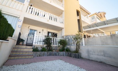 Resale - Apartment / flat - Orihuela Costa - Villamartín