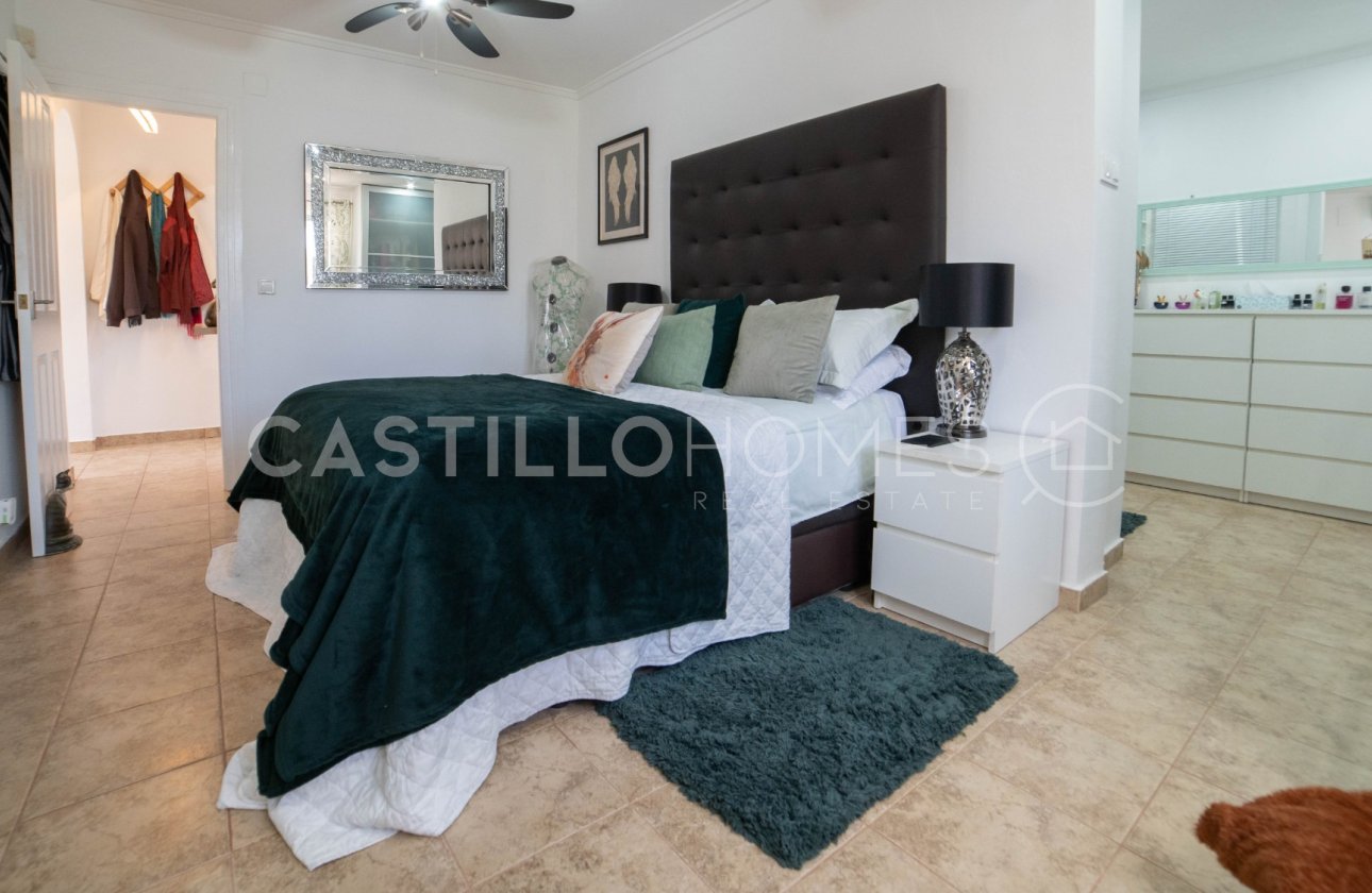 Revente - Villa - Orihuela Costa - La Florida