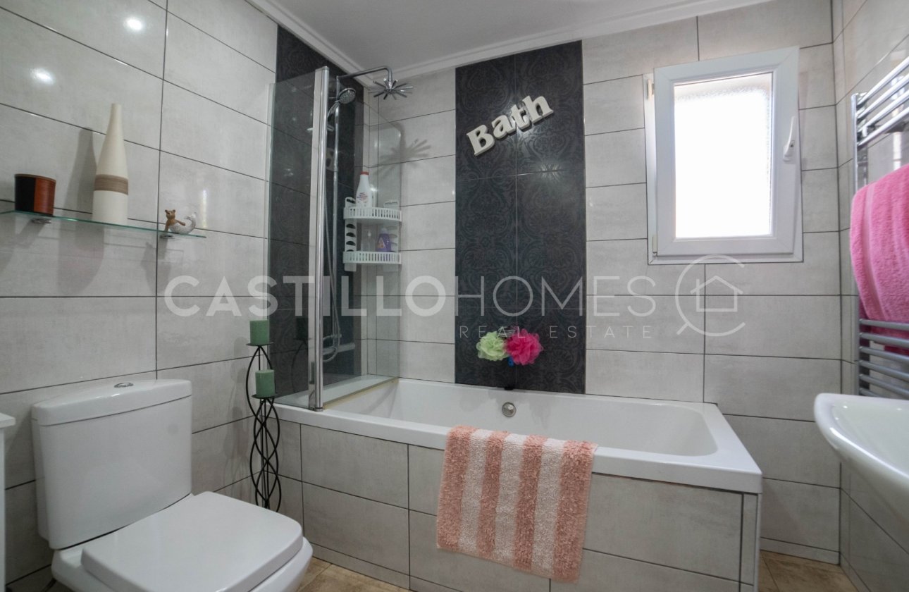 Revente - Villa - Orihuela Costa - La Florida