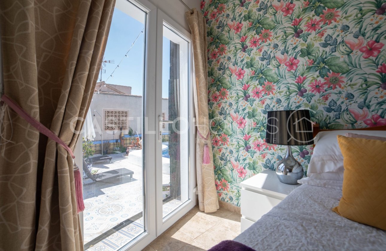 Revente - Villa - Orihuela Costa - La Florida