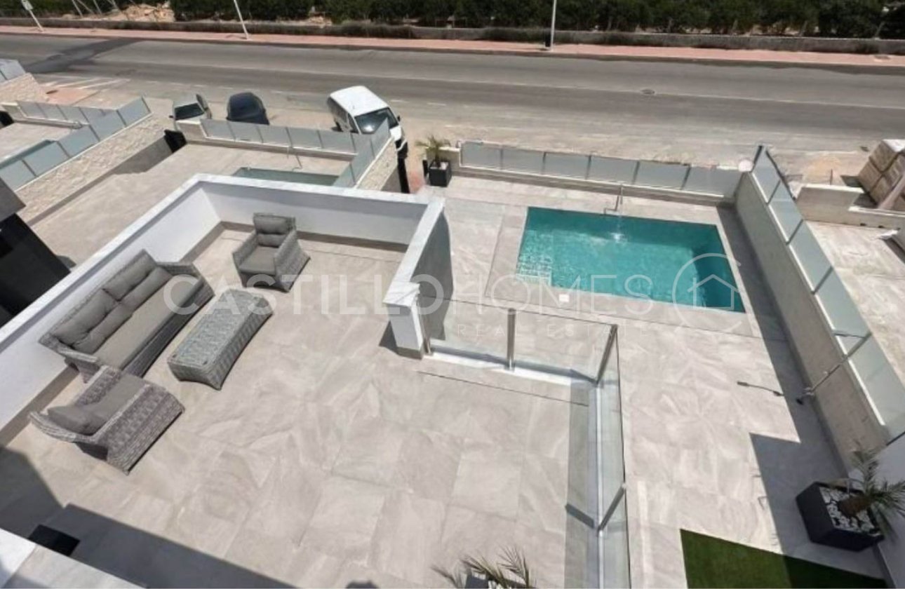 Reventa - Villa - Orihuela Costa - Los Altos