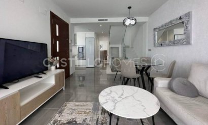 Reventa - Villa - Orihuela Costa - Los Altos
