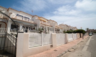 Resale - Townhouse - Torrevieja - Torretas