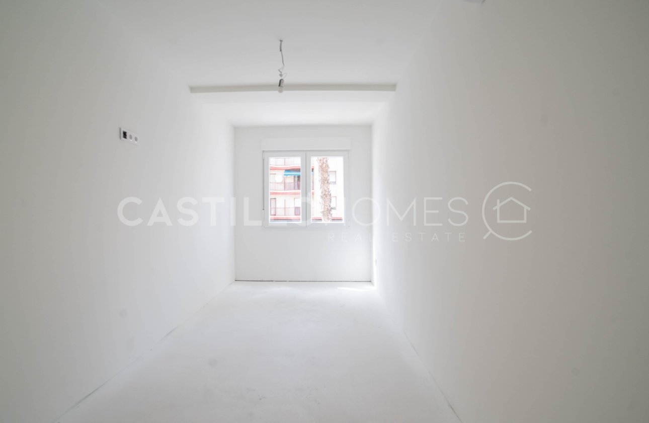 Reventa - Apartamento / piso - Torrevieja - El Acequión - Los Náufragos
