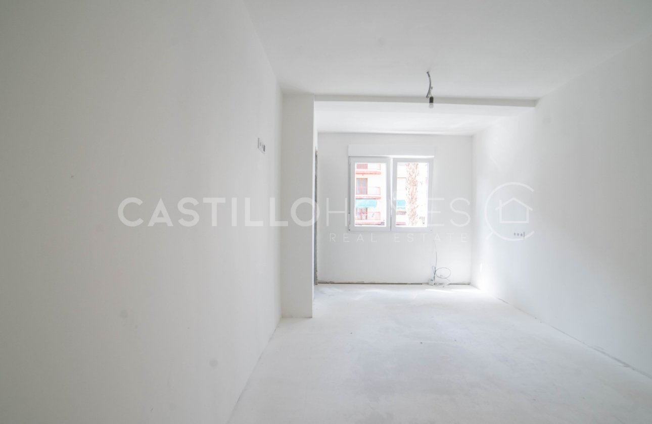 Reventa - Apartamento / piso - Torrevieja - El Acequión - Los Náufragos
