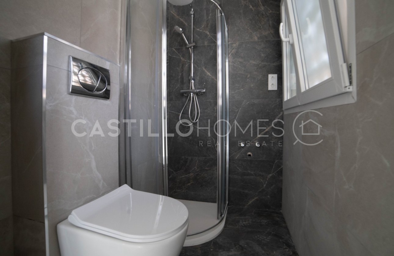 Reventa - Apartamento / piso - Torrevieja - El Acequión - Los Náufragos