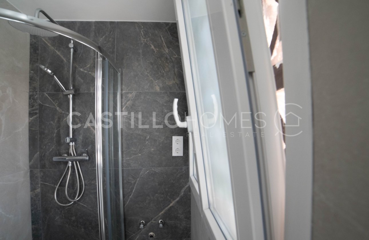 Reventa - Apartamento / piso - Torrevieja - El Acequión - Los Náufragos