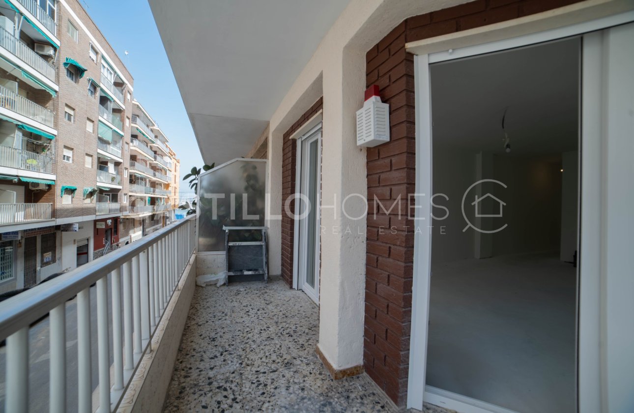 Reventa - Apartamento / piso - Torrevieja - El Acequión - Los Náufragos