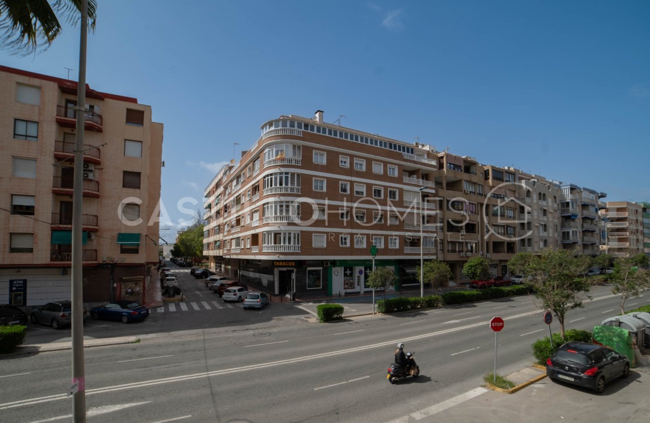 Reventa - Apartamento / piso - Torrevieja - El Acequión - Los Náufragos