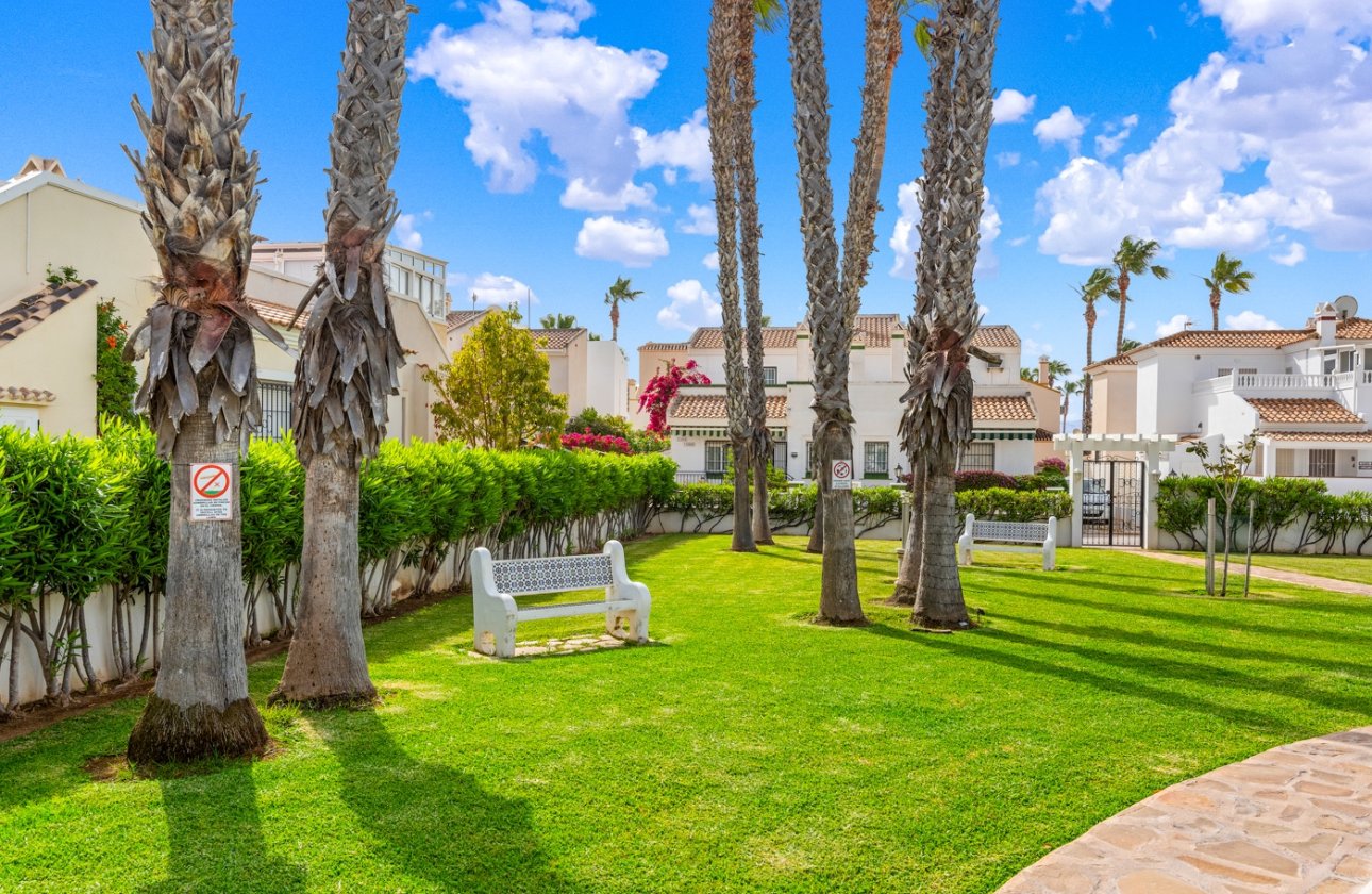 Resale - Townhouse - Orihuela Costa - Playa Flamenca