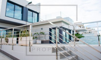 Revente - Villa - San Miguel de Salinas - Urbanizaciones