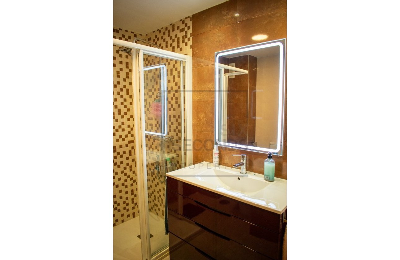 Reventa - Apartamento / piso - Torrevieja - Playa del Cura