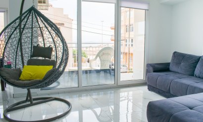 Resale - Apartment / flat - Torrevieja - Los Frutales