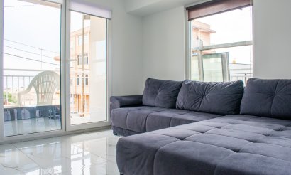Resale - Apartment / flat - Torrevieja - Los Frutales