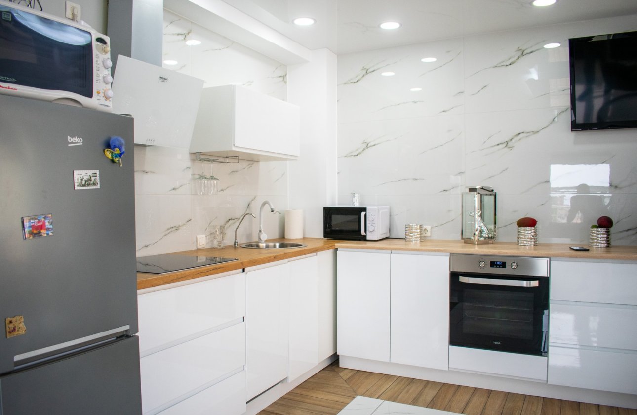 Resale - Apartment / flat - Torrevieja - Los Frutales
