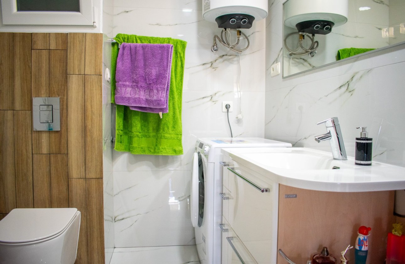 Resale - Apartment / flat - Torrevieja - Los Frutales