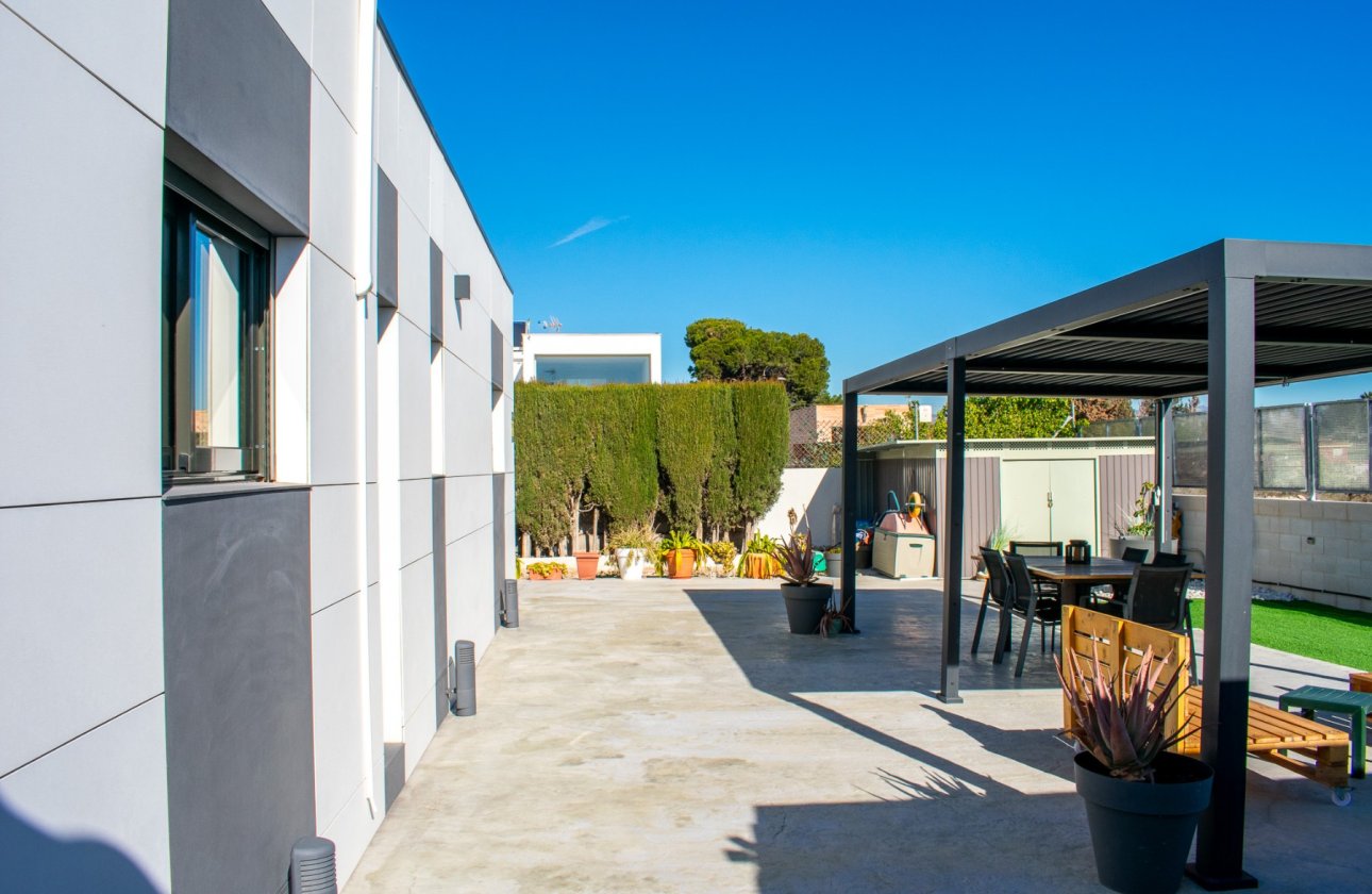 Revente - Villa - San Vicente del Raspeig - Los Girasoles