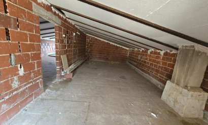 Resale - Villa - Hondón de las Nieves