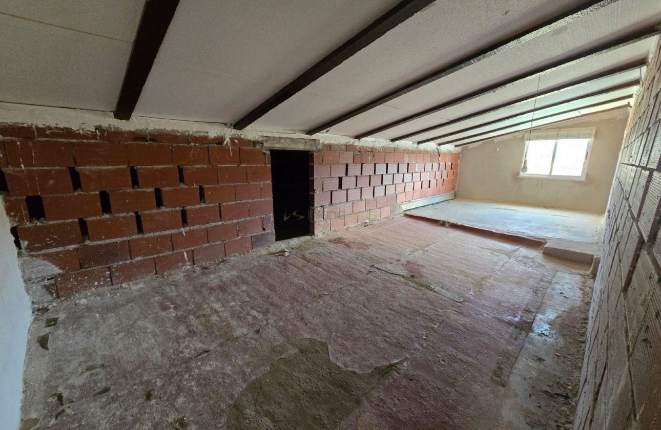 Resale - Villa - Hondón de las Nieves
