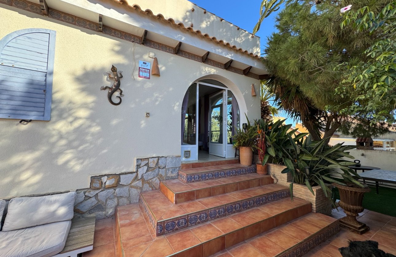 Revente - Villa - Orihuela Costa - La Zenia