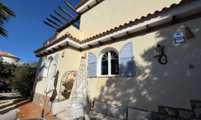 Revente - Villa - Orihuela Costa - La Zenia