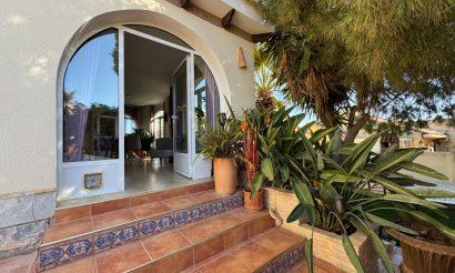 Revente - Villa - Orihuela Costa - La Zenia