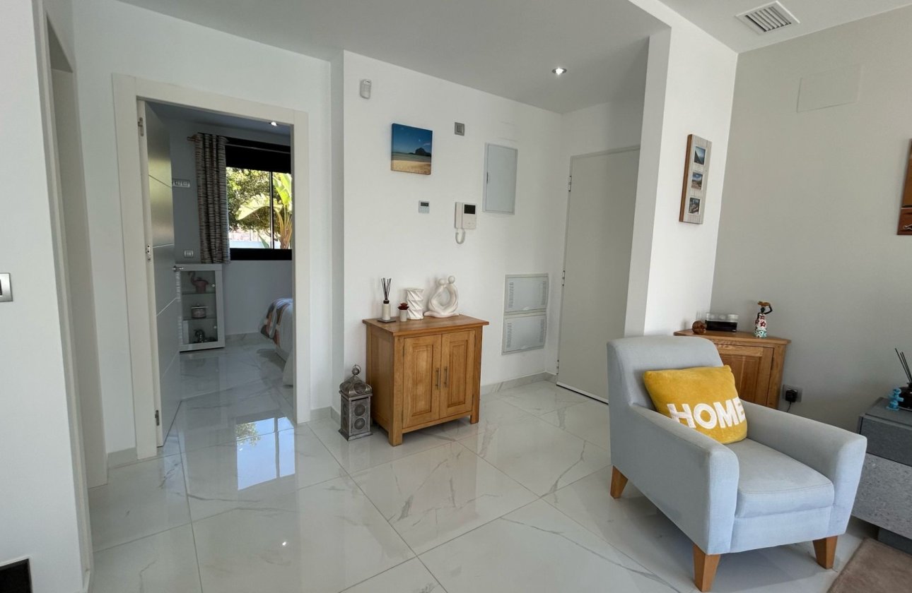 Reventa - Villa - Los Montesinos - La Herrada