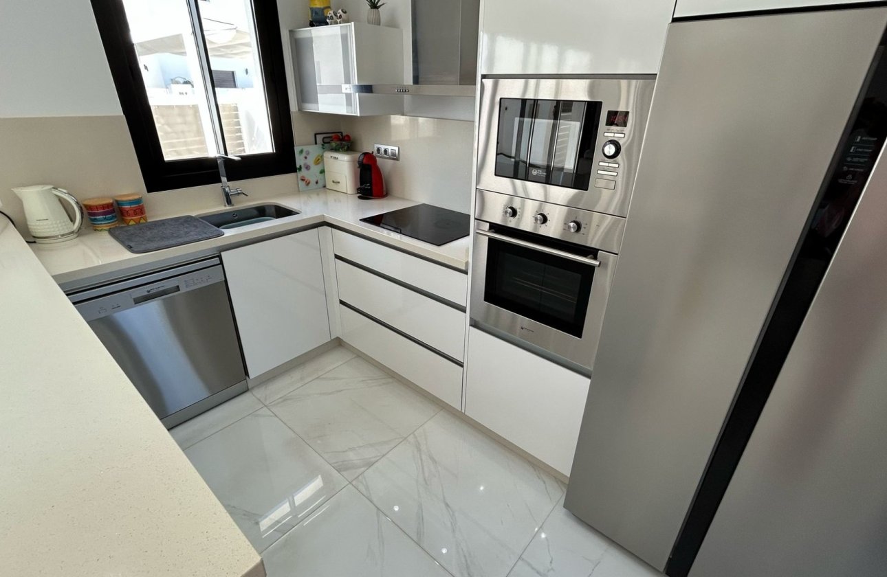 Reventa - Villa - Los Montesinos - La Herrada