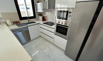 Reventa - Villa - Los Montesinos - La Herrada