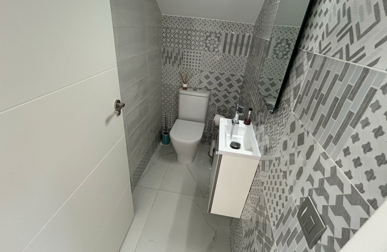 Reventa - Villa - Los Montesinos - La Herrada