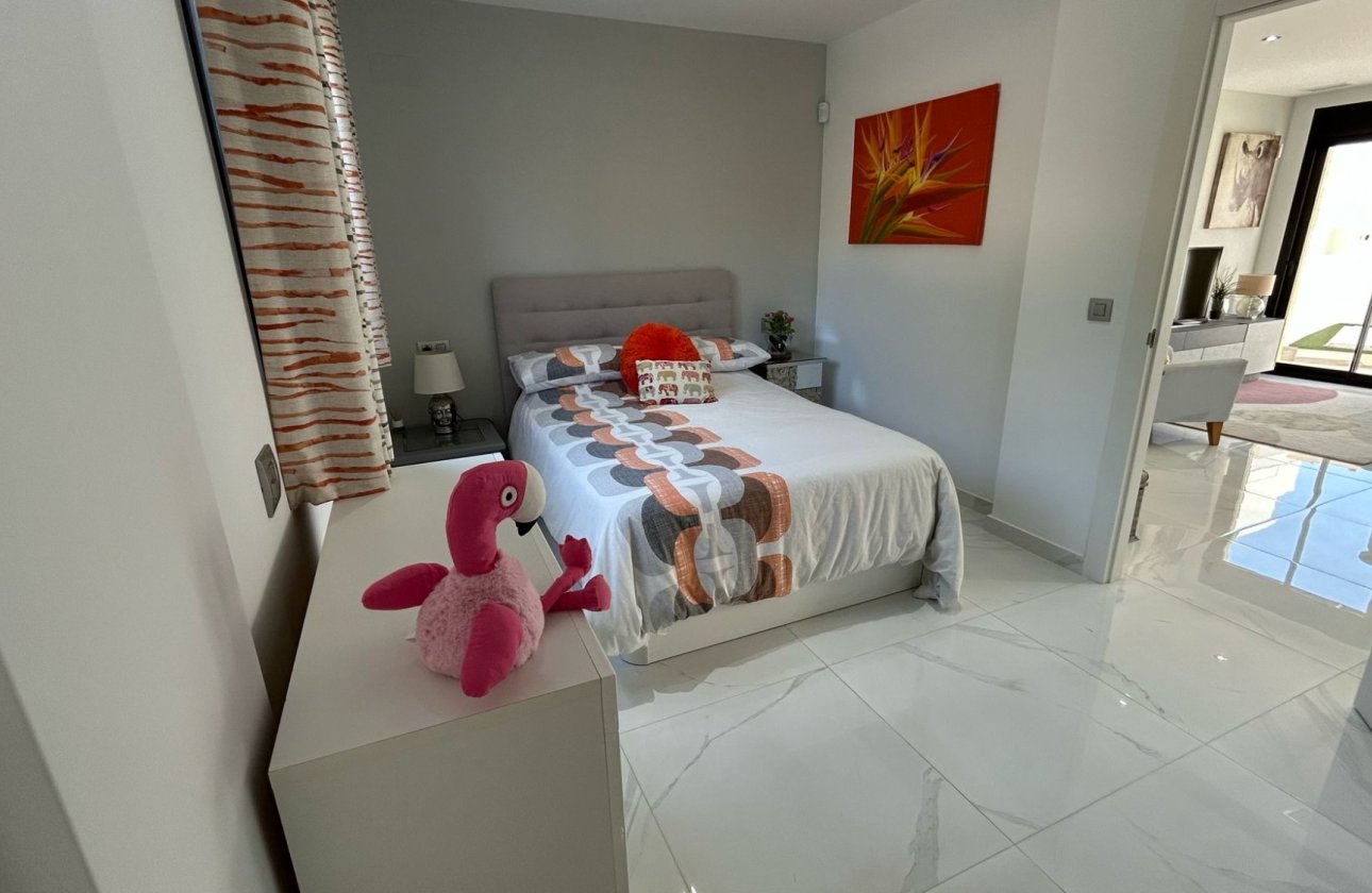 Reventa - Villa - Los Montesinos - La Herrada
