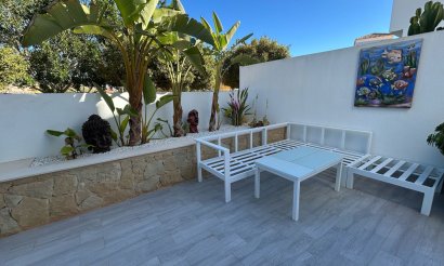 Reventa - Villa - Los Montesinos - La Herrada