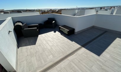 Reventa - Villa - Los Montesinos - La Herrada