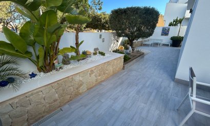 Reventa - Villa - Los Montesinos - La Herrada