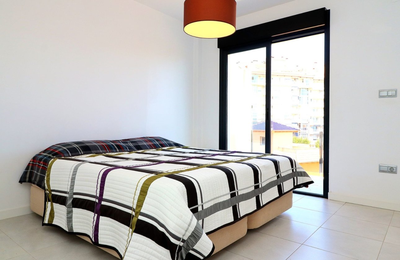 Resale - Apartment / flat - Orihuela Costa - Campoamor