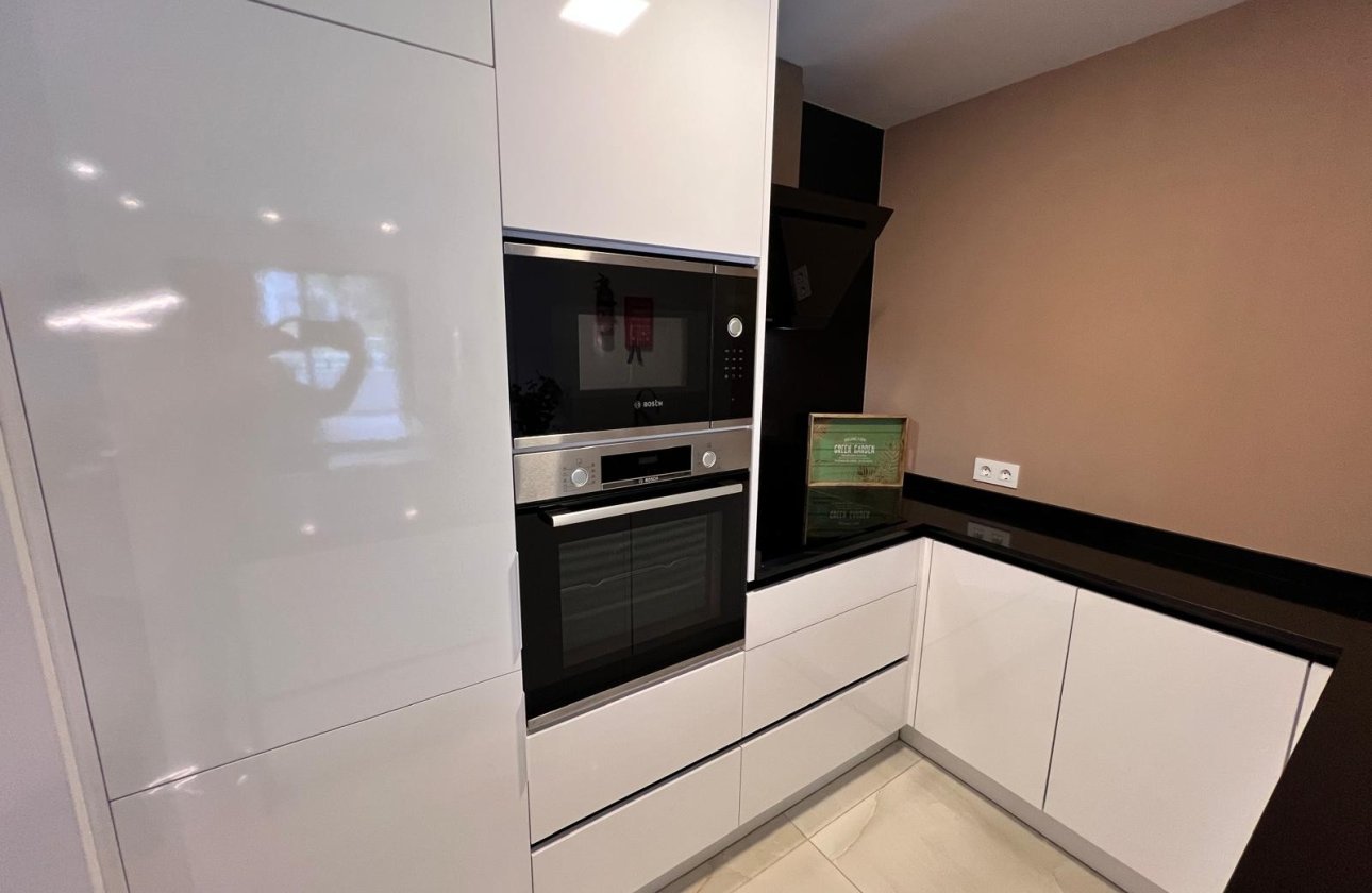 Resale - Apartment / flat - Orihuela Costa